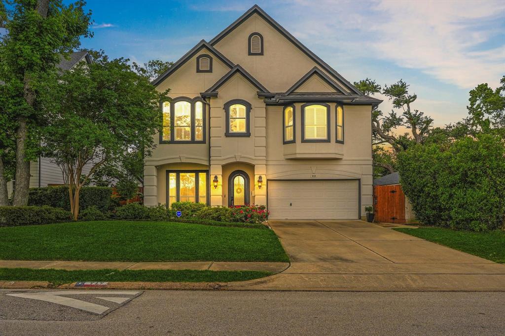 919 Worthshire Street, Houston, Texas image 3