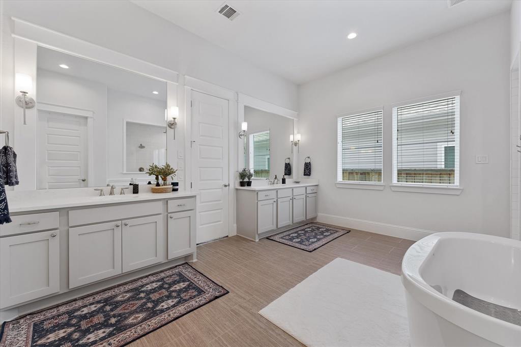 2221 Salt Grass Trail, Conroe, Texas image 32