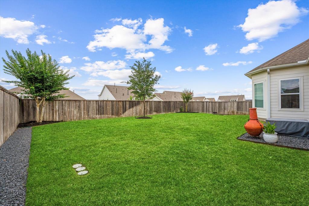 2221 Salt Grass Trail, Conroe, Texas image 37