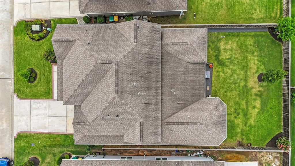 2221 Salt Grass Trail, Conroe, Texas image 39