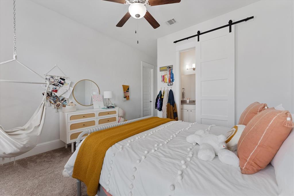 2221 Salt Grass Trail, Conroe, Texas image 18