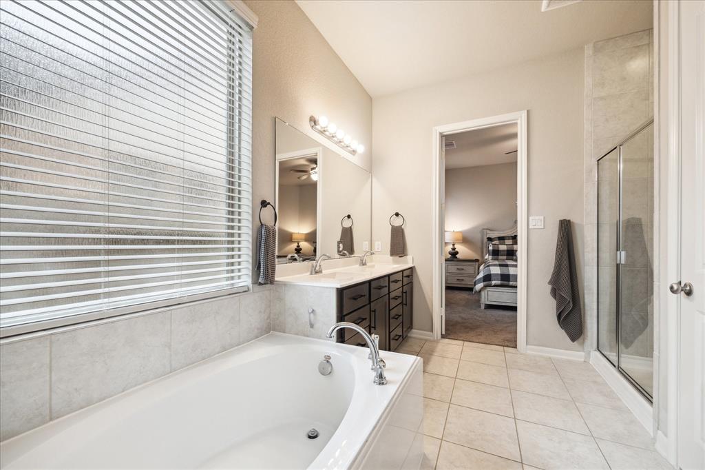 2518 Duke Heights Lane, Missouri City, Texas image 21