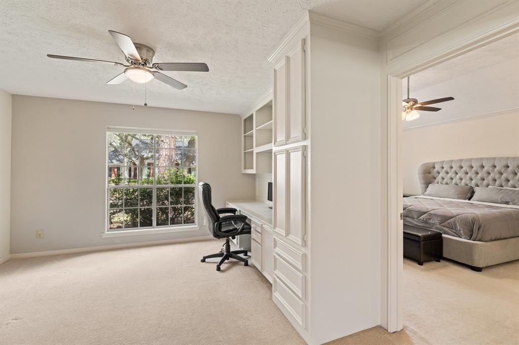 3906 E Wisteria Circle, Sugar Land, Texas image 13