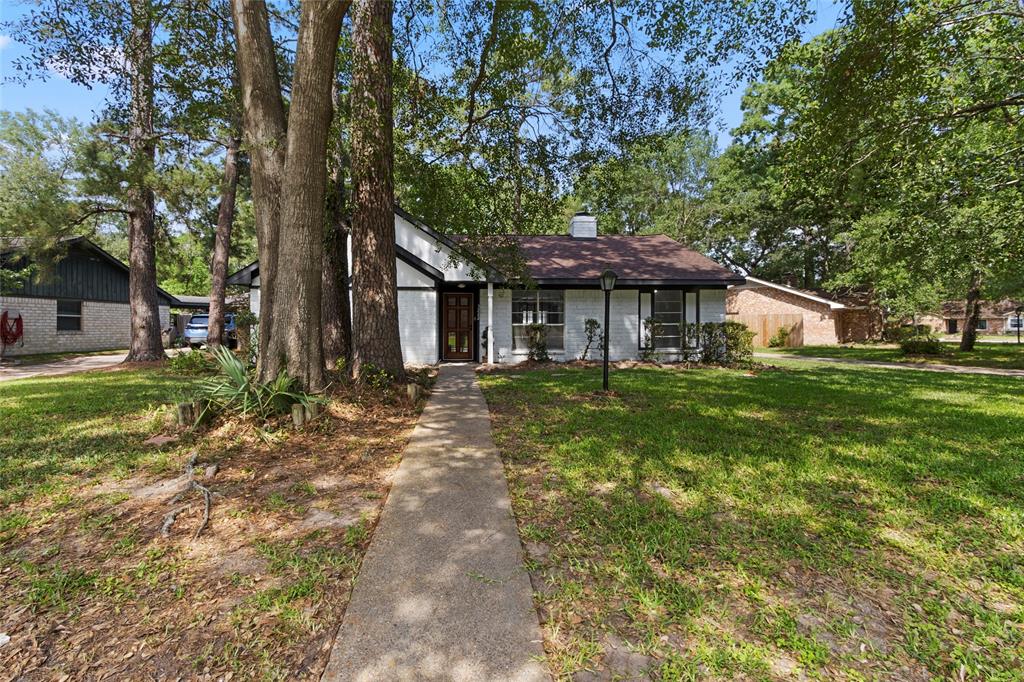 3222 Three Pines Drive, Houston, Texas image 2