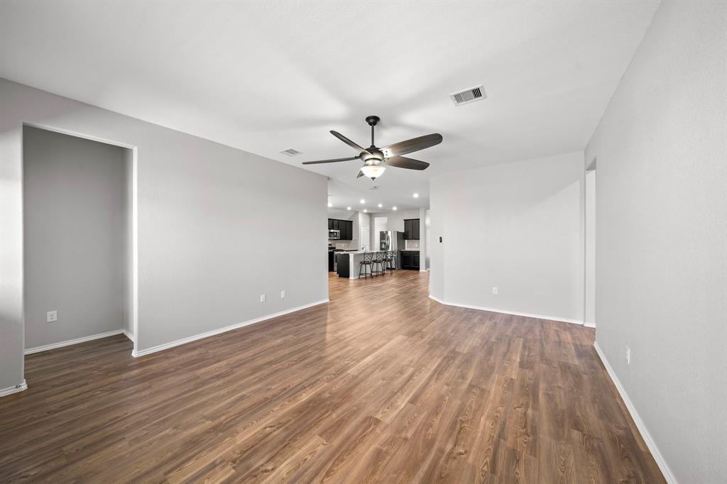 446 Ridgewood Terrace Drive, La Marque, Texas image 10