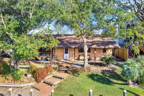 A home in Kemah