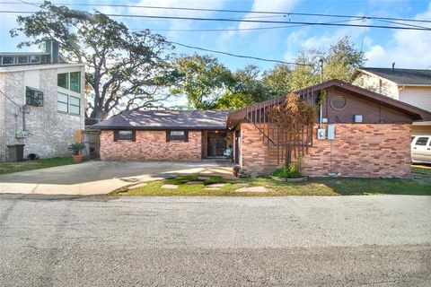 A home in Kemah