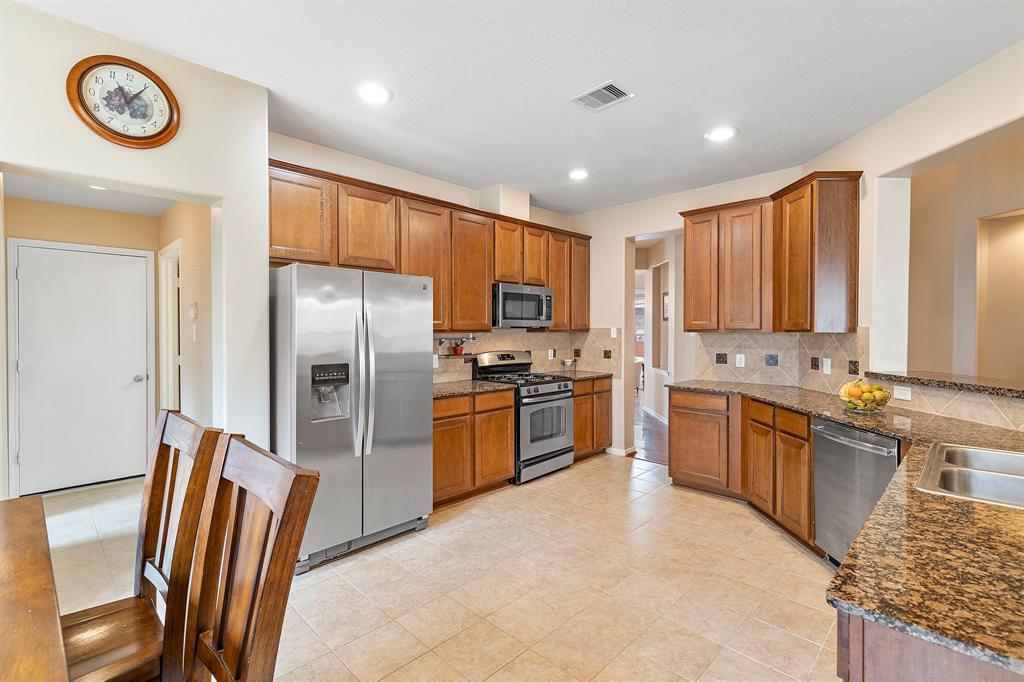 21579 Tims Harbor Drive, Kingwood, Texas image 17