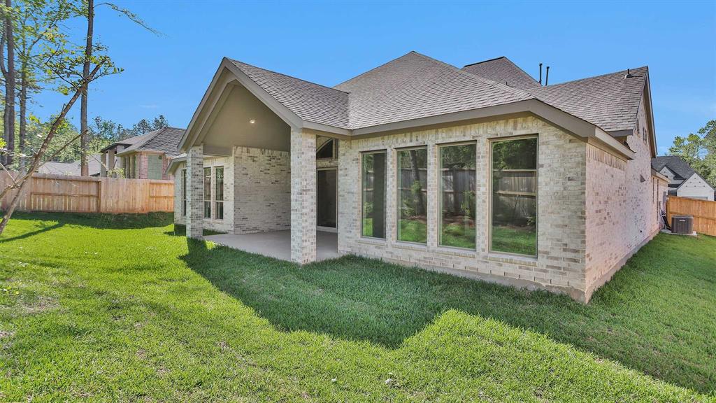 218 Wooded Rill Court, Willis, Texas image 10