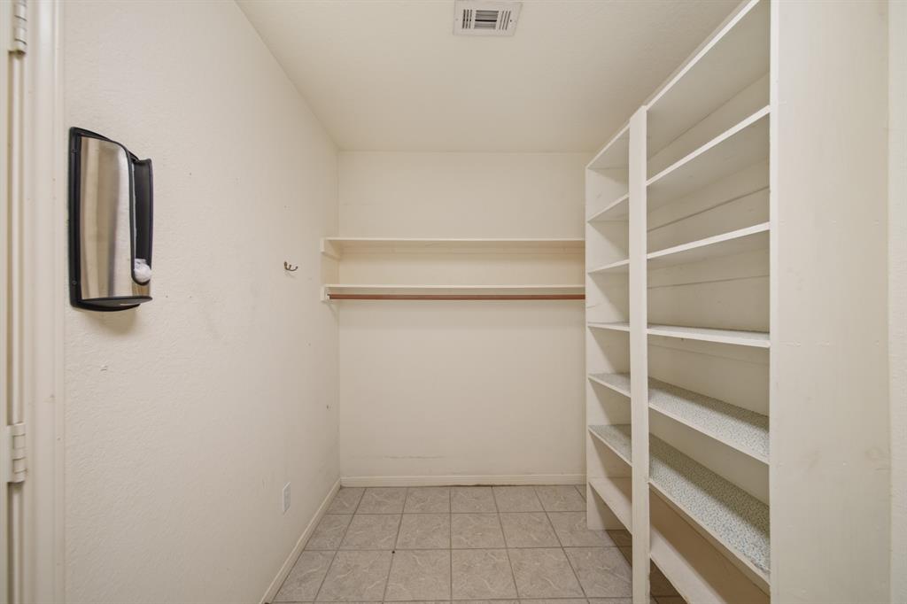 5509 Sycamore Drive, Dickinson, Texas image 20