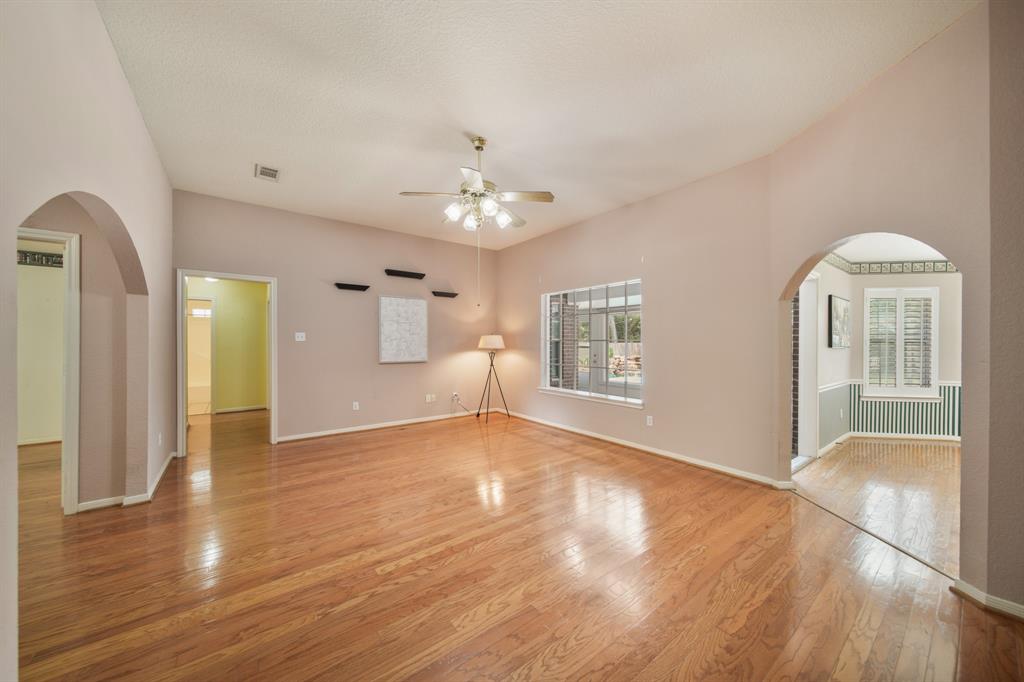 5509 Sycamore Drive, Dickinson, Texas image 6