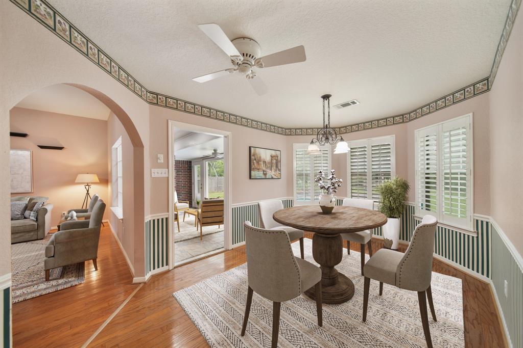 5509 Sycamore Drive, Dickinson, Texas image 8