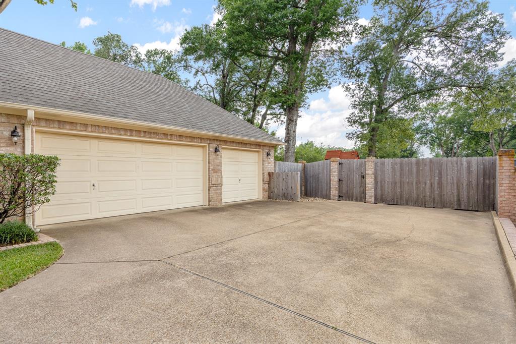 4911 Barclay Drive, Tyler, Texas image 43