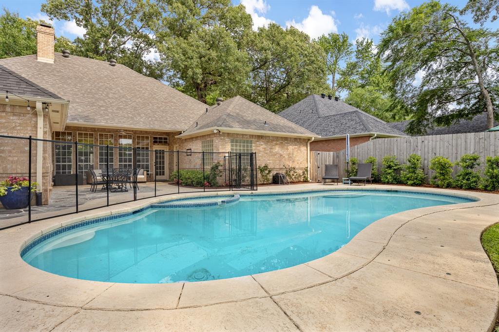 4911 Barclay Drive, Tyler, Texas image 39