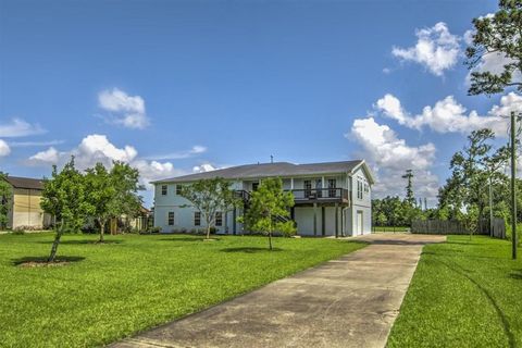 A home in Shoreacres