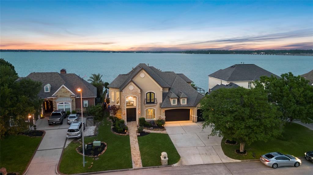 19007 Aquatic Drive, Humble, Texas image 1