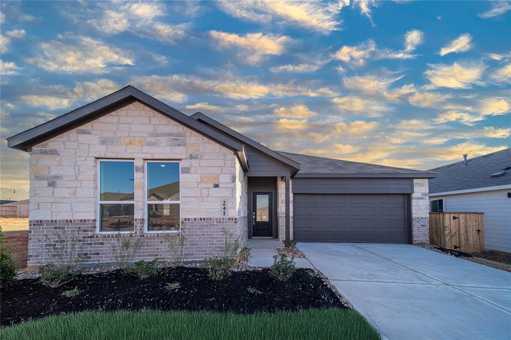241 Draper Shadows Dr