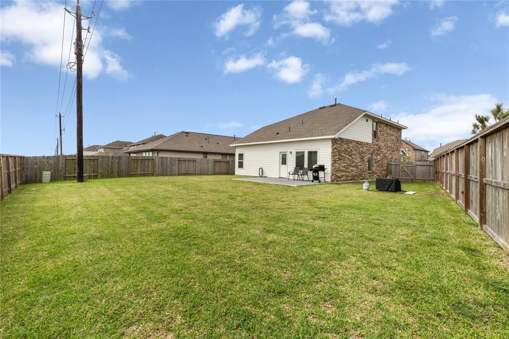 609 Forest Bend Lane, La Marque, Texas image 28