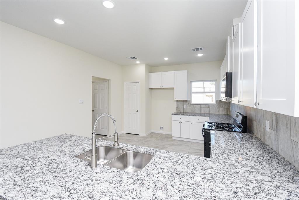 2807 Bowlin Leaf Lane, Houston, Texas image 14