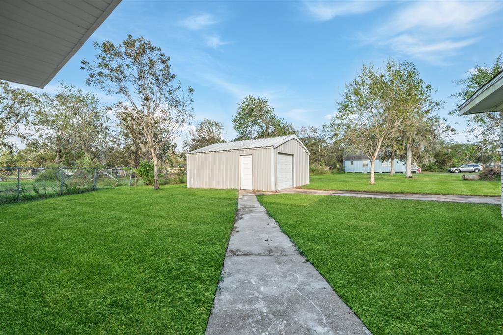 3042 County Road 510l, Brazoria, Texas image 5