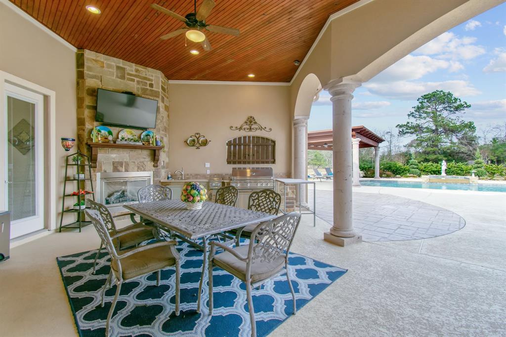 9436 Hufsmith Road, Tomball, Texas image 38