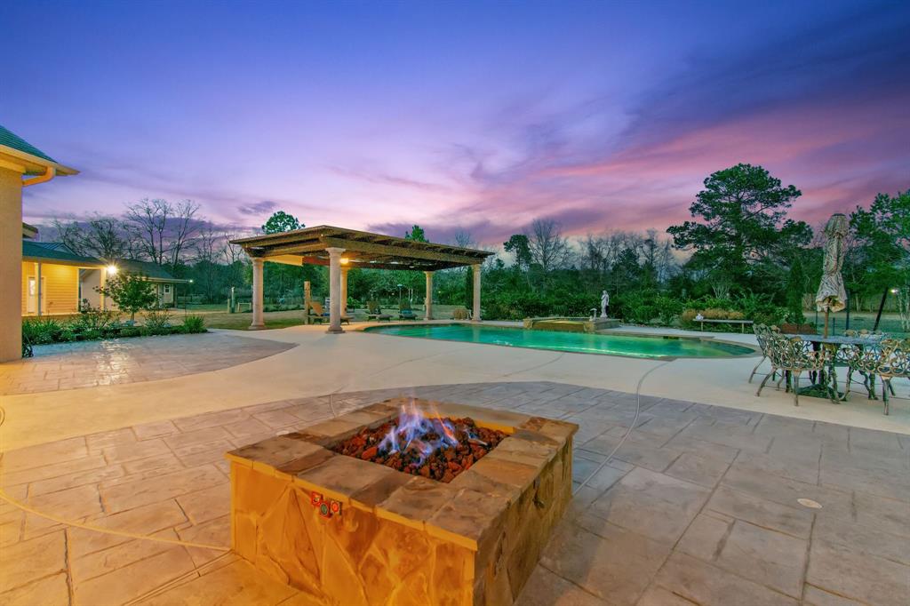 9436 Hufsmith Road, Tomball, Texas image 36