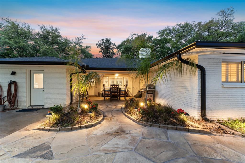 5511 Queensloch Drive
