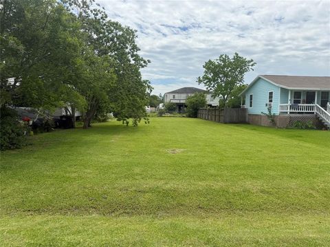 Vacant Land For Sale - NA 8th<br/> San Leon, TX 77539
