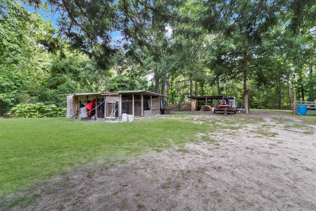 285 Tijuana, Goodrich, Texas image 16