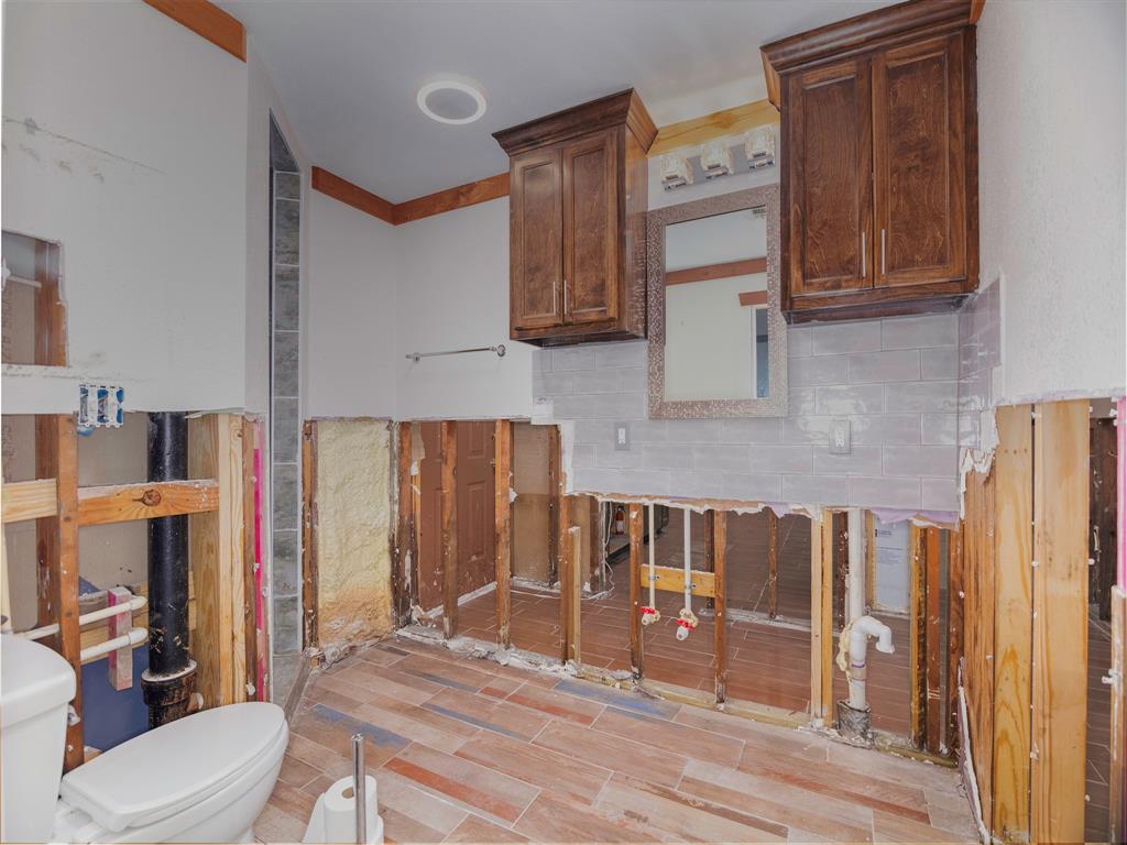 549 County Road 140, Liberty, Texas image 17