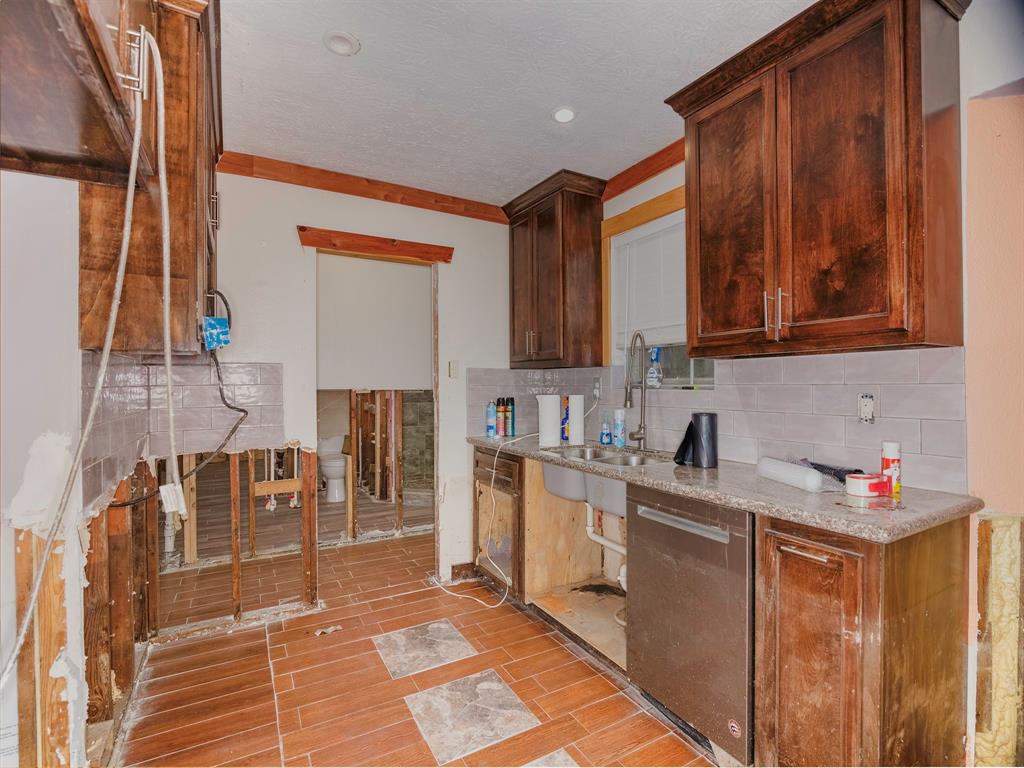 549 County Road 140, Liberty, Texas image 13