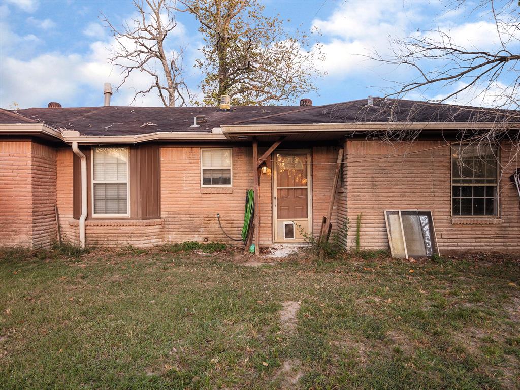 549 County Road 140, Liberty, Texas image 5