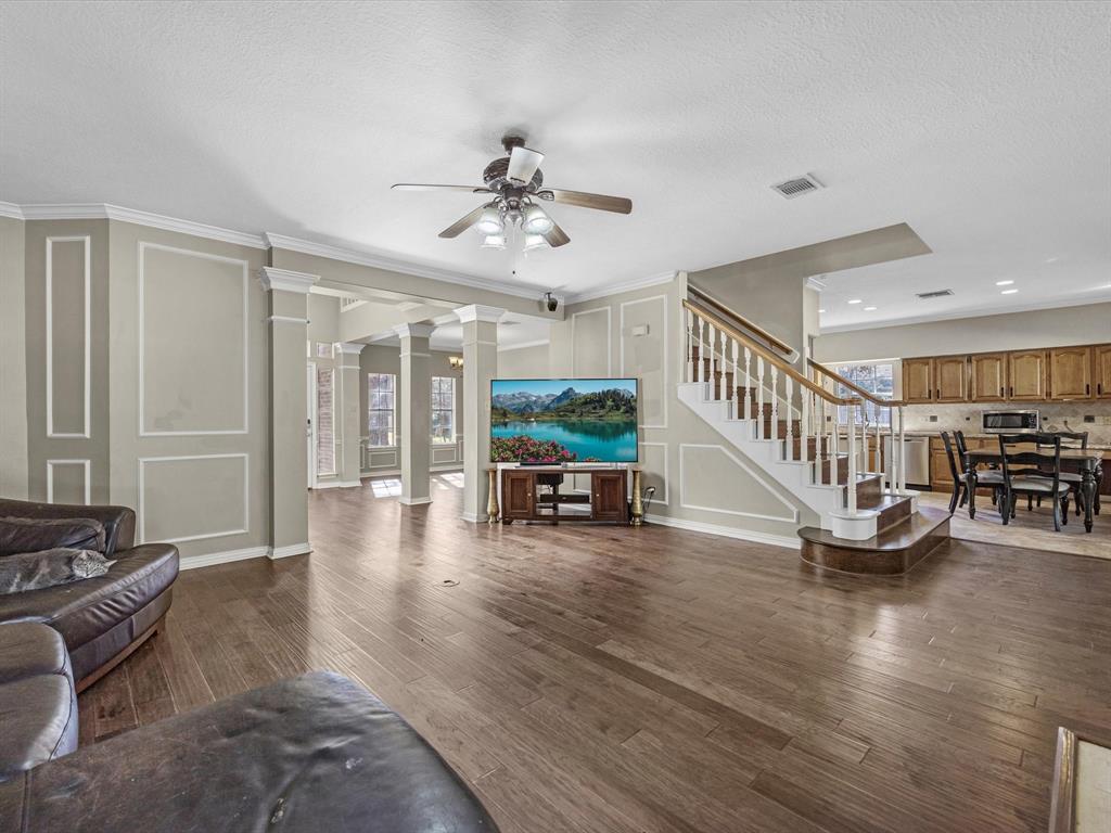 3319 Emerald Grove Drive, Kingwood, Texas image 5