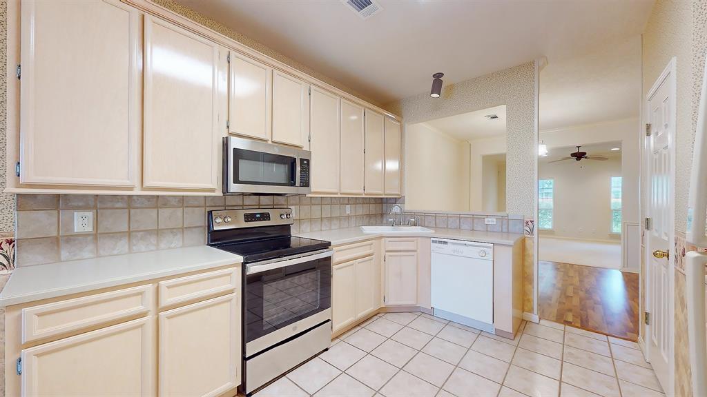 8042 Indian Blanket Dr, Beaumont, Texas image 13