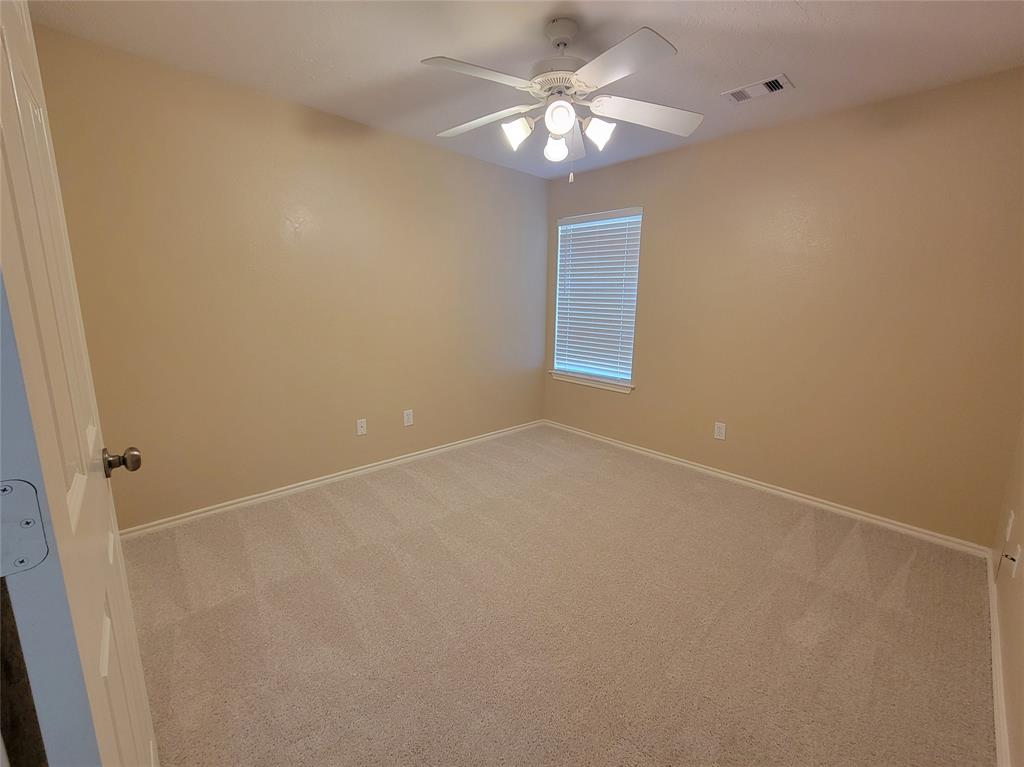 2430 Floral Ridge Drive, Spring, Texas image 12