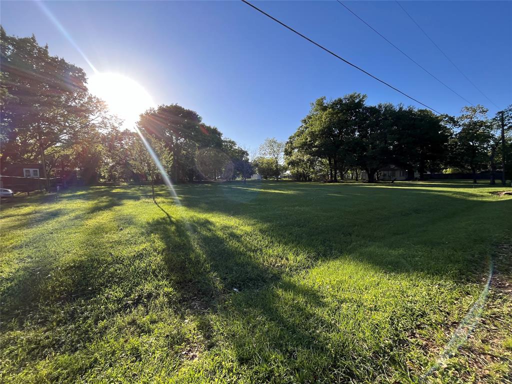 4412 Mockingbird Lane, Bay City, Texas image 5