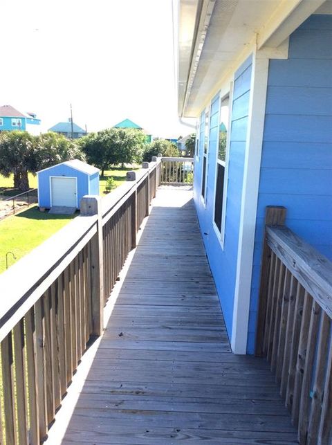 A home in Crystal Beach