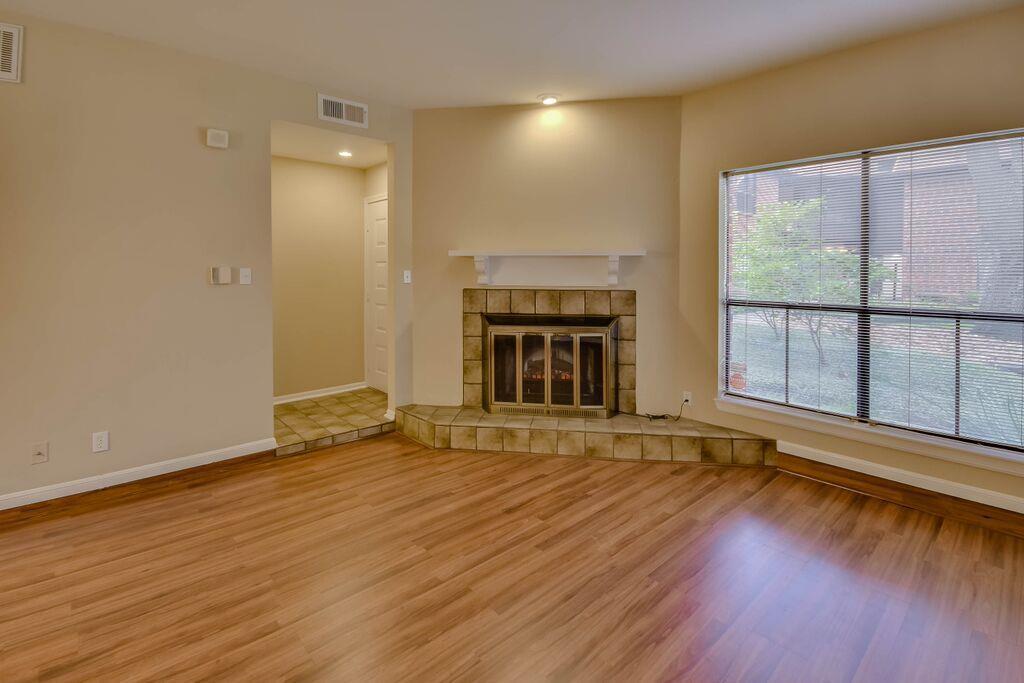 3100 Walnut Bend Lane 513