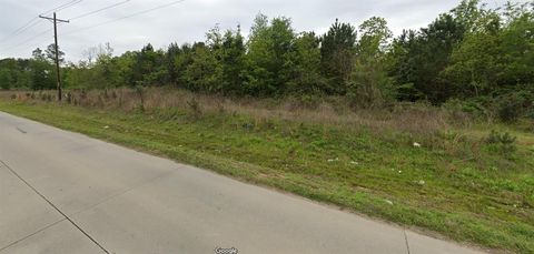 Photo of 82 Road 5017, Cleveland, TX 77327 (MLS # 62364875)