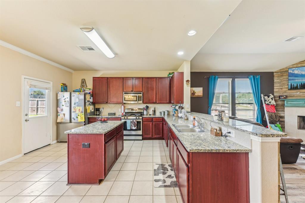 13291 Hidden Trail Court, Willis, Texas image 3