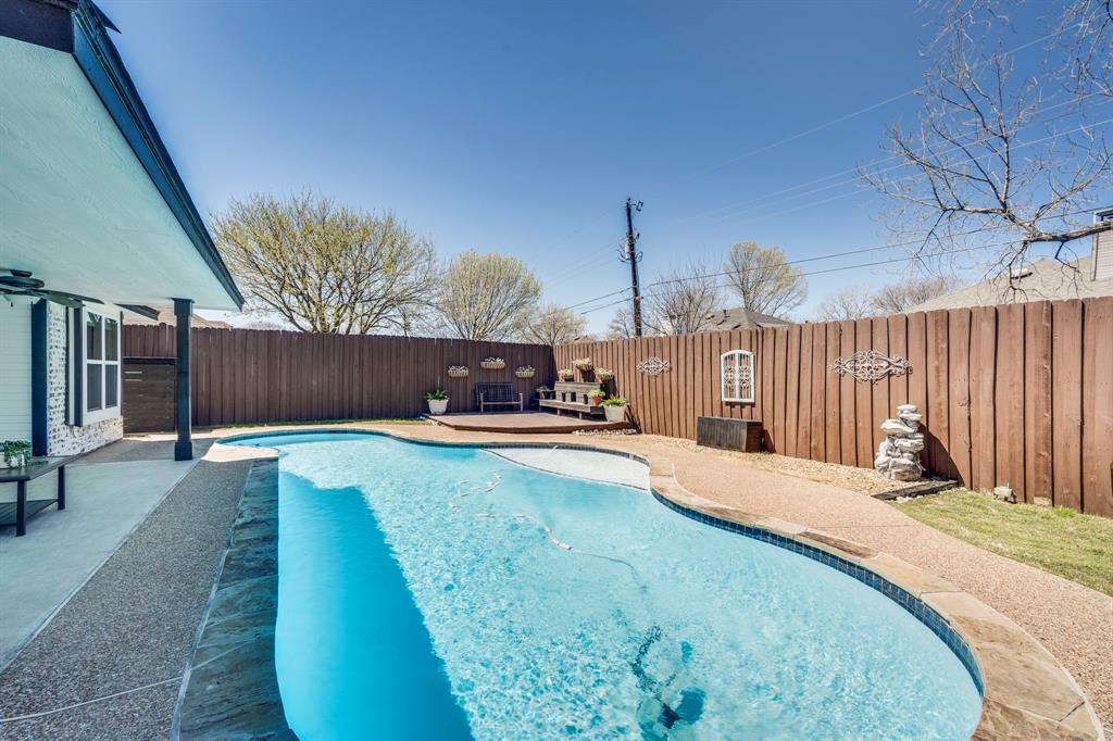 305 Modene Avenue, Waxahachie, Texas image 6