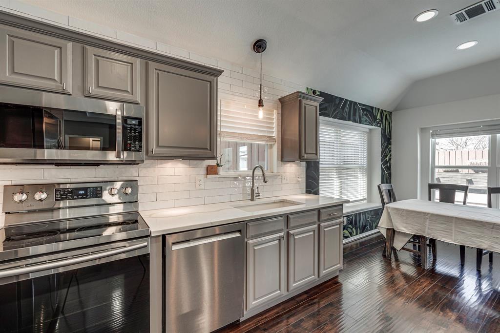 305 Modene Avenue, Waxahachie, Texas image 14