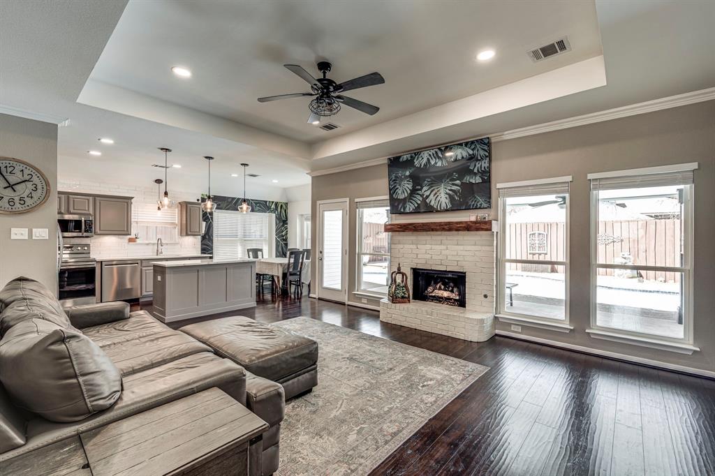 305 Modene Avenue, Waxahachie, Texas image 11