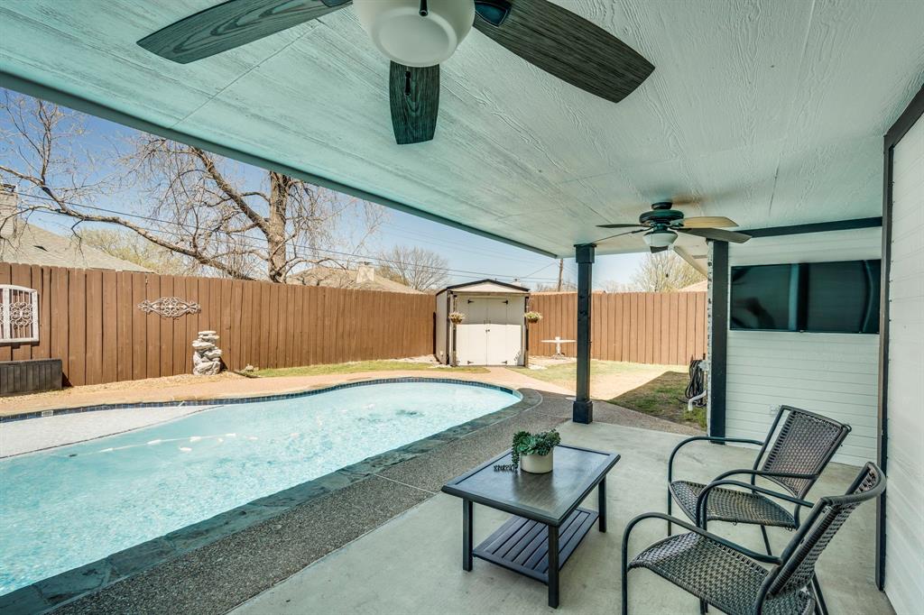 305 Modene Avenue, Waxahachie, Texas image 3