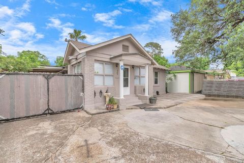 8209 Howard Drive Houston TX 77017