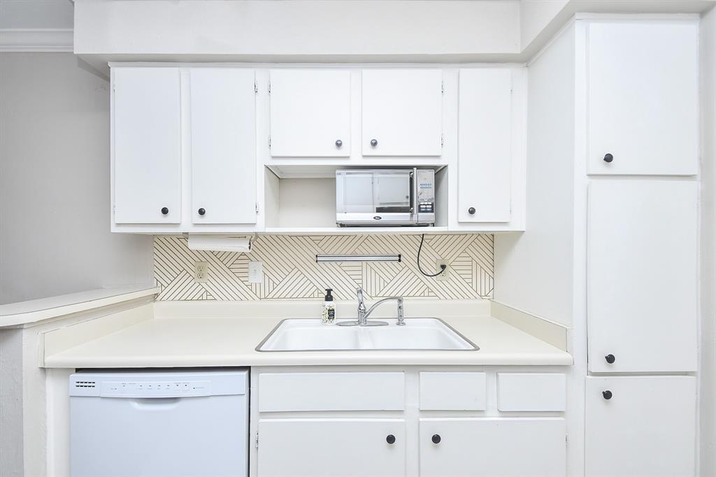 2350 Bering Drive #105, Houston, Texas image 19