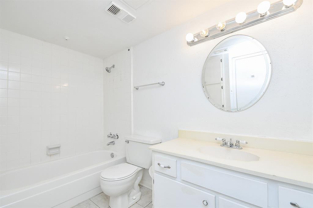 2350 Bering Drive #105, Houston, Texas image 28