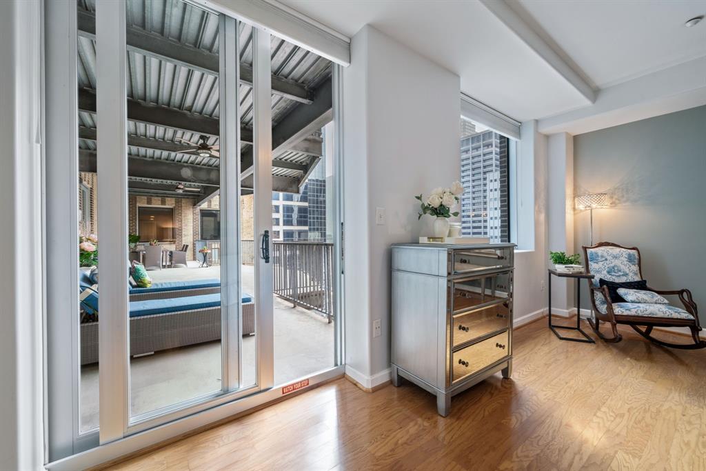 914 Main Street #2204, Houston, Texas image 7