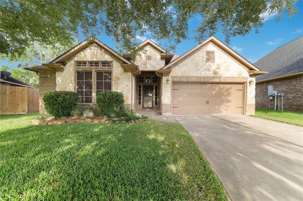 Photo of 21606 Hansom Drive, Porter, TX 77365 (MLS # 20385174)