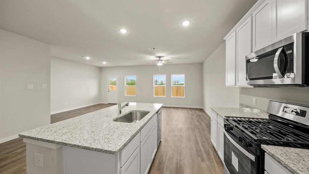 17338 White Peace Drive, Waller, Texas image 6